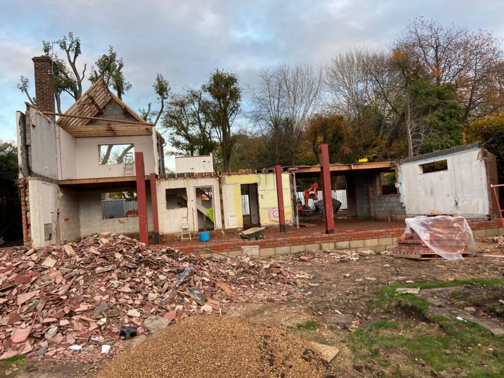 WhatsApp Image 2025-11-28 at 21.40.20 (2)