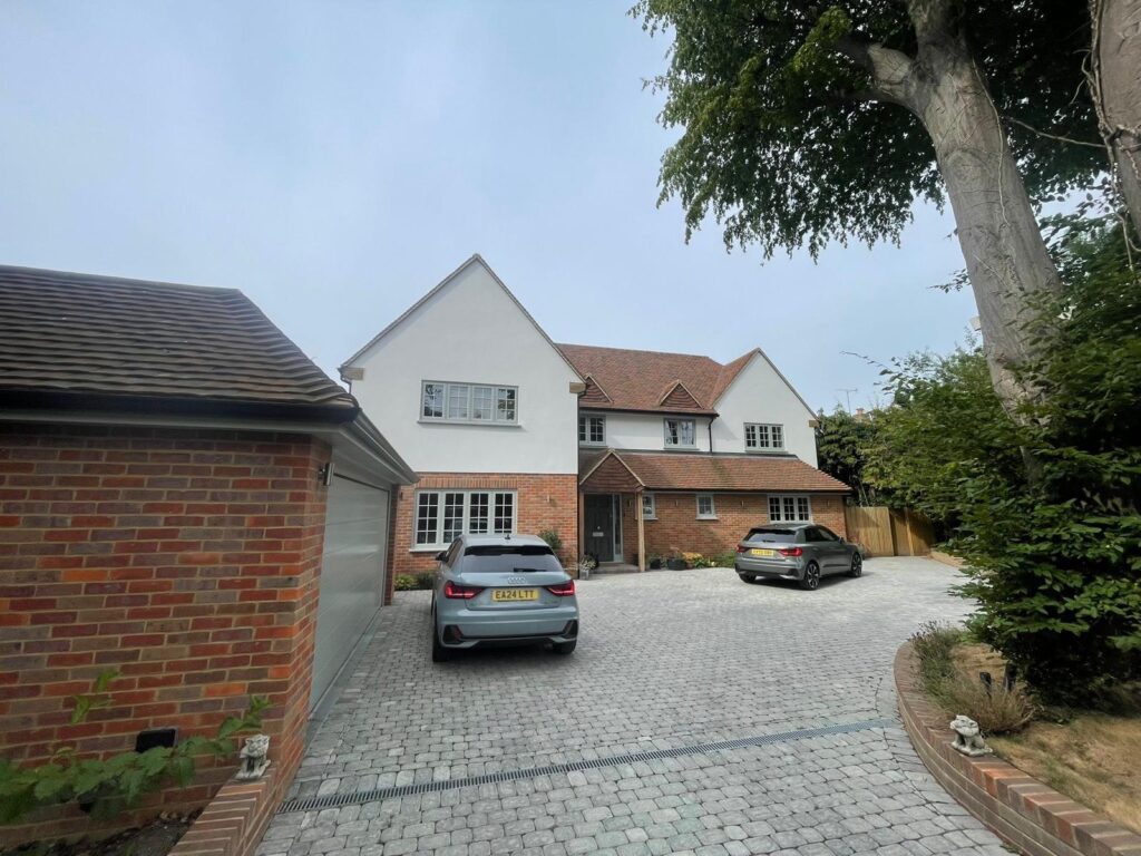 WhatsApp Image 2025-11-28 at 21.40.20 (23)