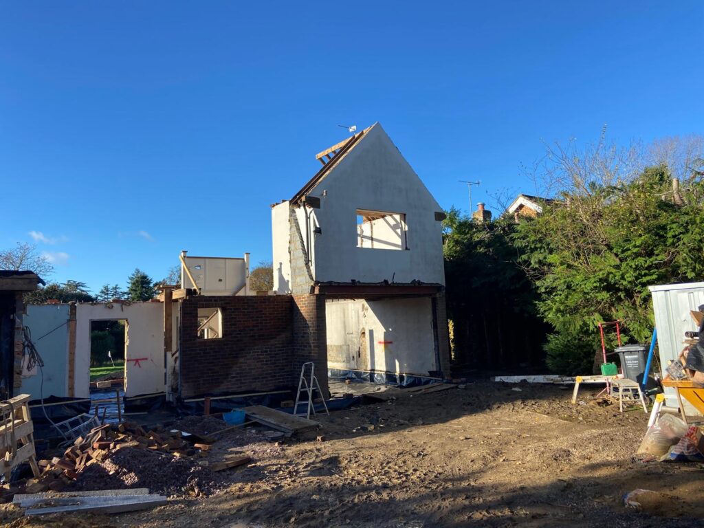 WhatsApp Image 2025-11-28 at 21.40.20 (3)